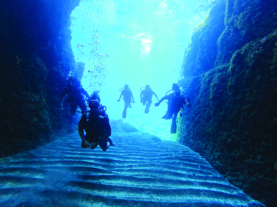 Wall Dives scuba diving Santorini Greece
